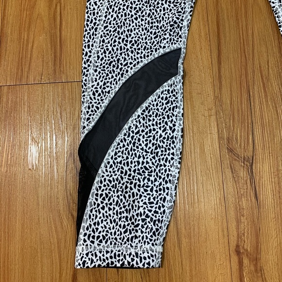 Lululemon Inspire Ankle Tight II Miss Mosaic White - Picture 10 of 16